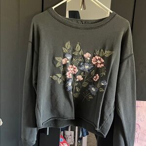 Abercrombie & Fitch Floral Embroidered Sweater - Black